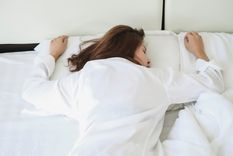 Mejora la calidad de tu descanso y evita molestias a largo plazo. Foto: Fuente: Shutterstock