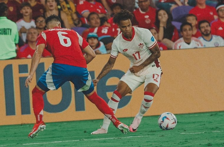 El futbolista se perderá los próximos meses de competición. Foto: Instagram @tajonbuchanan