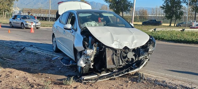 Así quedó uno de los vehículos Foto: Twitter: @MATIPASCUALETTI