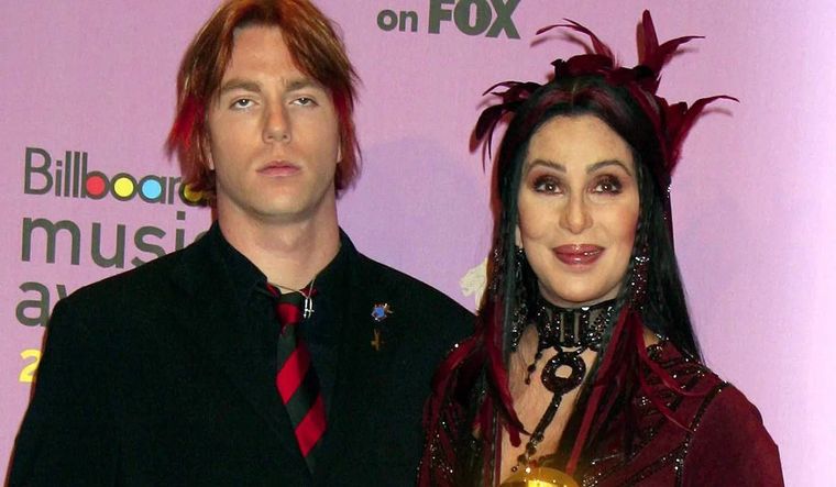 ¿Qué pasa entre Cher y su hijo?