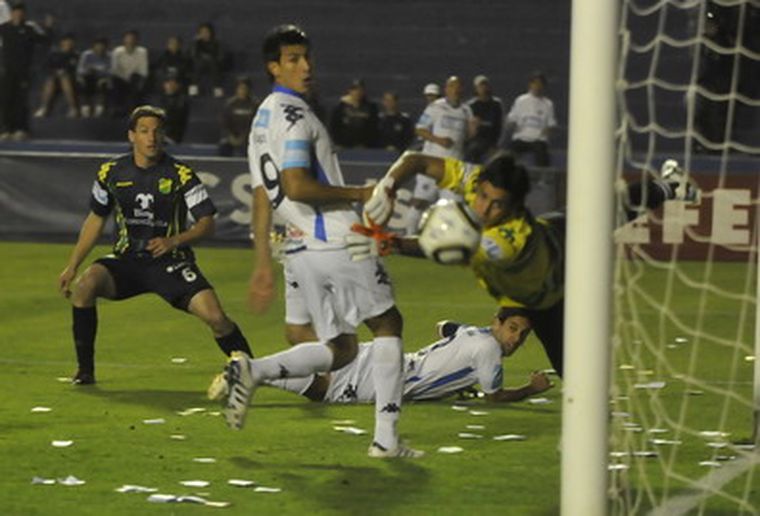 El gol de Salmerón abrió el camino. Foto: Gerardo Gómez/MDZ