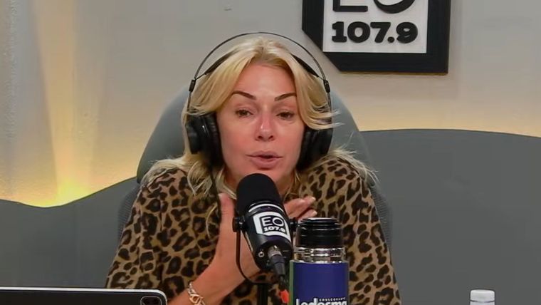 La comunicadora se alegró por la Carolina. Foto: captura de video YouTube/ El Observador.&nbsp;