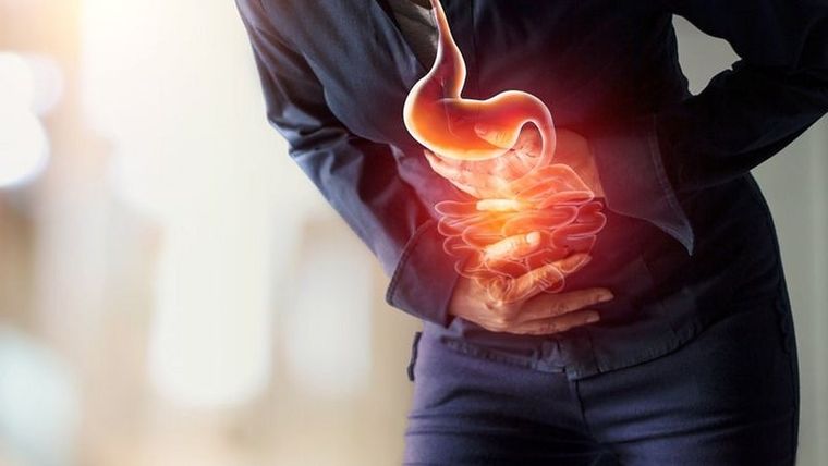 Este es el ejercicio que puedes hacer en casa para reducir la inflamación. Foto: Archivo.