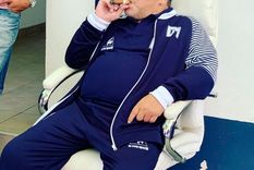 Maradona, protagonista de los memes por la salvación de Gimnasia