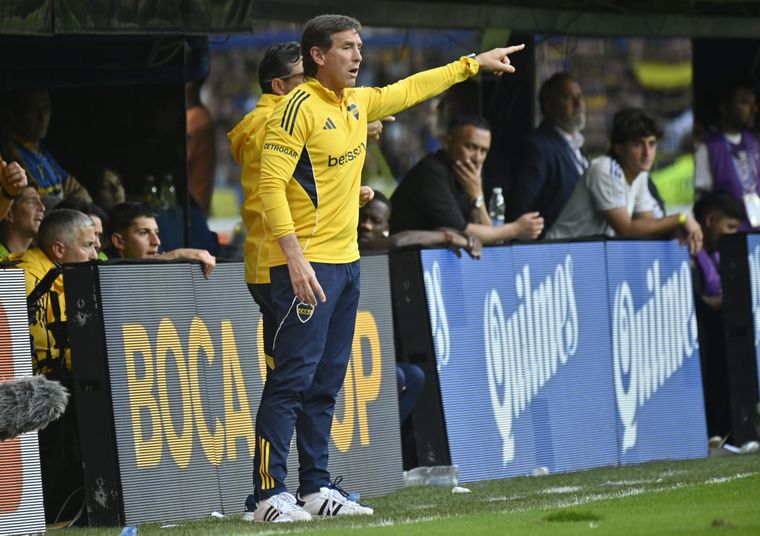 Claudio Úbeda habló sobre su continuidad en Boca.