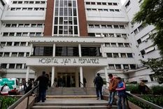 Ya se han contagiado 27 trabajadores del Hospital Fernández.