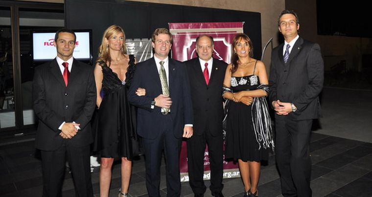 Los directivos de ADEN: Andrés López, Liliana Vitale, Mariano Carniel, Ricardo Greco Guiñazú, Sandra Castellano y Roberto Colombo. Foto: Gentileza