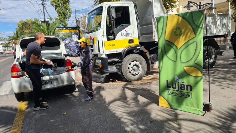 Campaña ambiental en Luján.