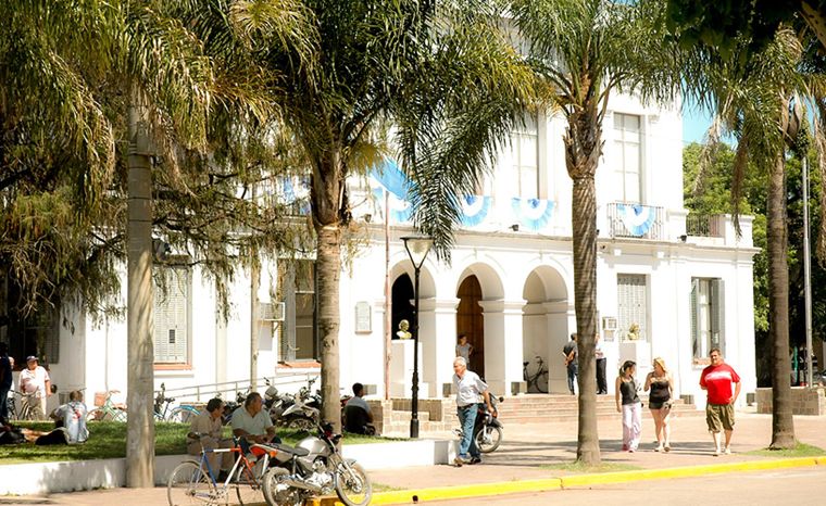 San Miguel del Monte es un pueblo bonaerense donde la laguna está a solo cinco cuadras del centro.