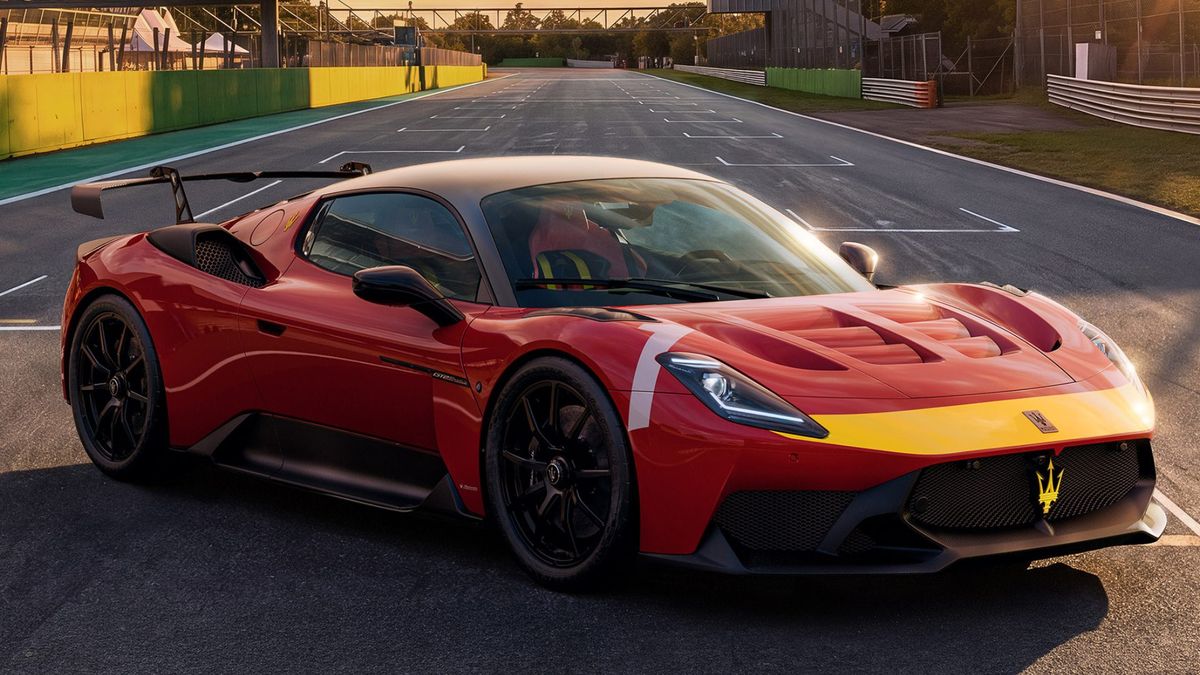 Maserati rinde tributo a Fangio