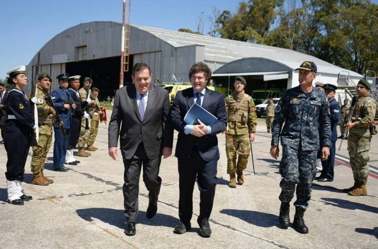 Montenegro sigue mostrándose cerca del Gobierno