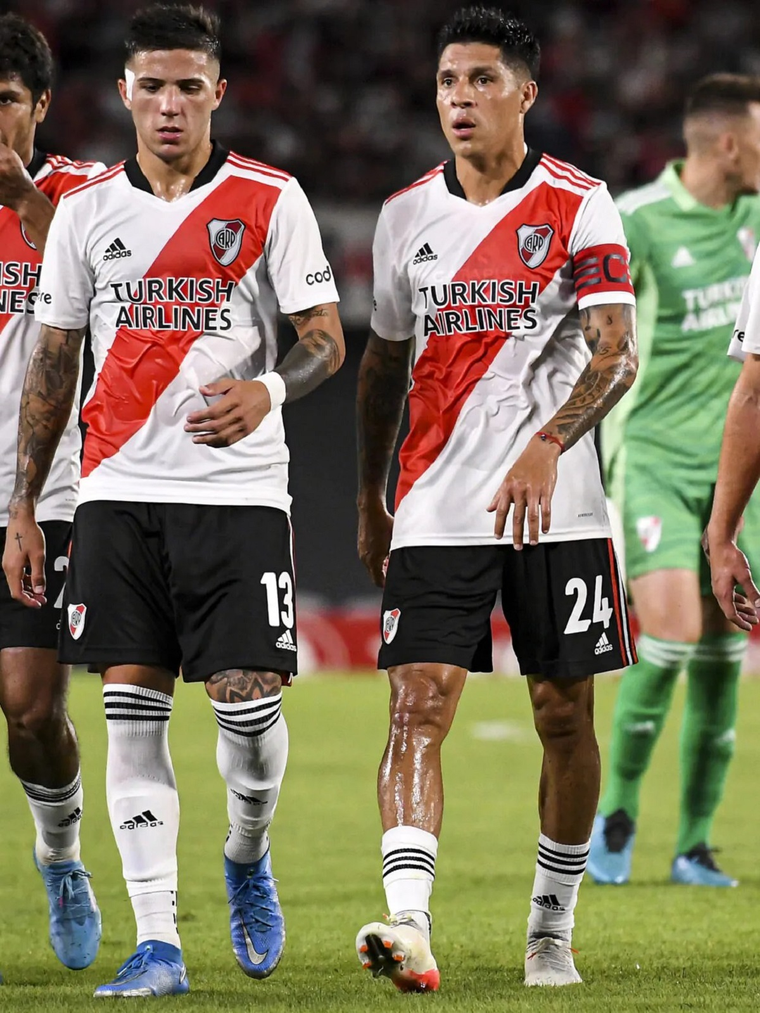 Los mediocampistas se reencontraron.