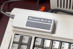 A pesar de su promesa de mejorar el rendimiento de PCs caros de actualizar, el Microsoft Mach 10 no pudo superar los límites de su arquitectura, vendiendo solo 11 unidades.