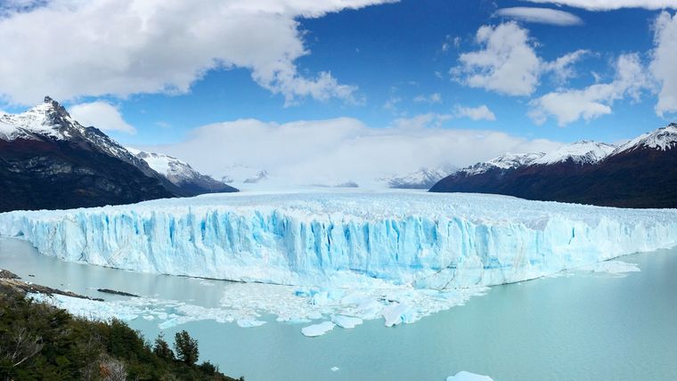 Se discute una Ley de Glaciares ajustada a medida de determinadas inversiones y no un proyecto para el país a largo plazo. Se discute una Ley de Glaciares ajustada a medida de determinadas inversiones y no un proyecto para el país a largo plazo.