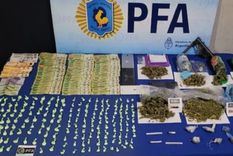 Tres mujeres y un hombre fueron detenidos en Las Heras por comercializar cocaína y marihuana Foto: Policía Federal Argentina