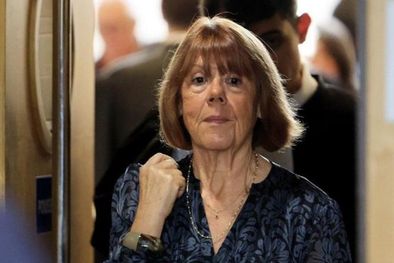 MDZol | Gisèle Pelicot llega a la corte francesa para el juicio por violación masiva. Foto: EPA