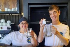 carlos paz: un bar atendido integramente por personas con discapacidades