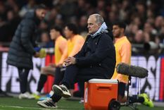 Marcelo Bielsa protagonizó un incómodo momento tras el amistoso entre Uruguay e Inglaterra.