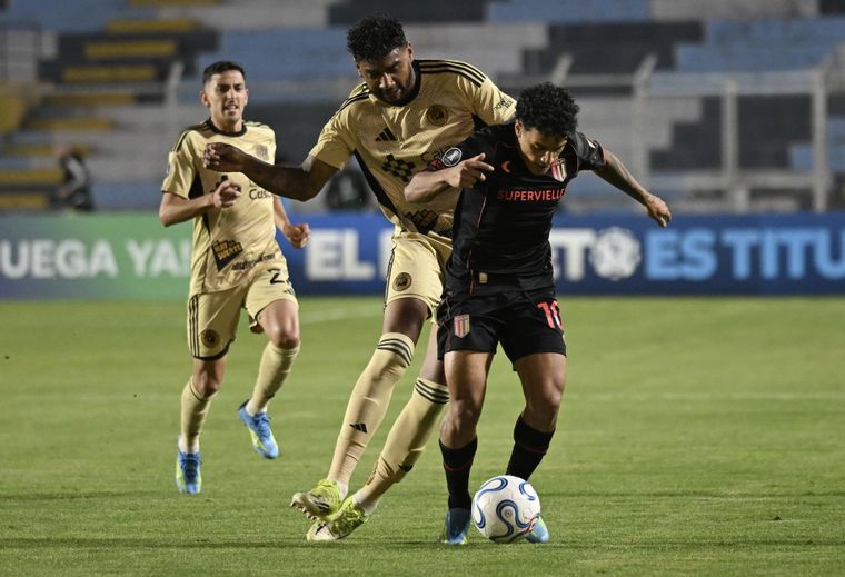 Estudiantes y Cusco repartieron puntos en el Estadio Inca Garcilaso de la Vega.
