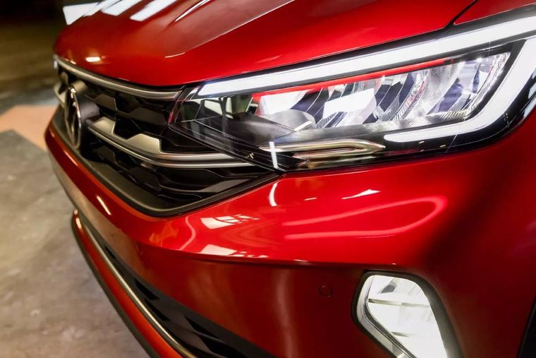 Volkswagen Nivus Black