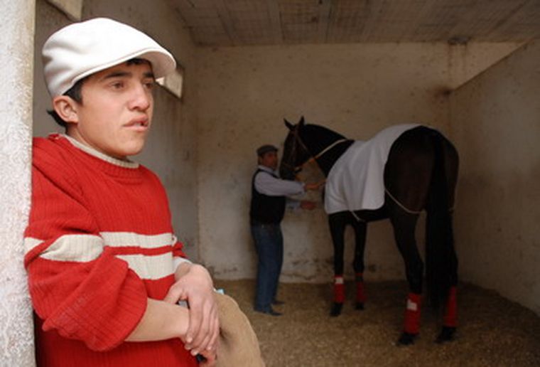 Tensa espera. Todos quieren que llegue el domingo. Foto: Nacho Gaffuri/ MDZ