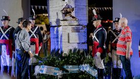 La emotiva vigilia de Posadas contó con la presencia de distintos gobernadores del Litoral. La emotiva vigilia de Posadas contó con la presencia de distintos gobernadores del Litoral.