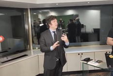 javier milei volvio a sortear su sueldo: quien gano y de cuanto es la suma