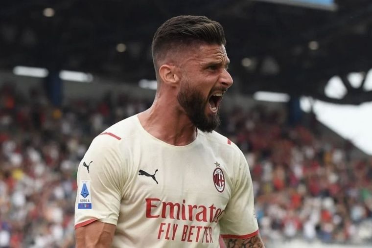 Giroud, el hombre de los goles que le dan al Milan su primer título de la Serie A en once años.
