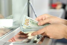cerca del acuerdo por la deuda: que pasara con el dolar y el riesgo pais