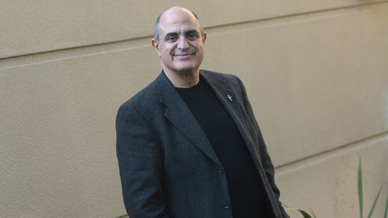 Mario Adaro fue ministro de Gobierno de Celso Jaque. Mario Adaro fue ministro de Gobierno de Celso Jaque.