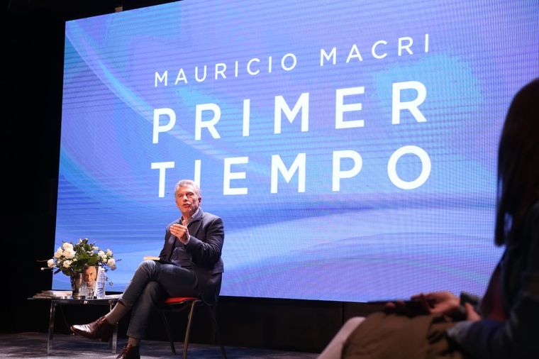 El expresidente publicó un curioso mensaje en sus redes sociales. Foto: Prensa PRO