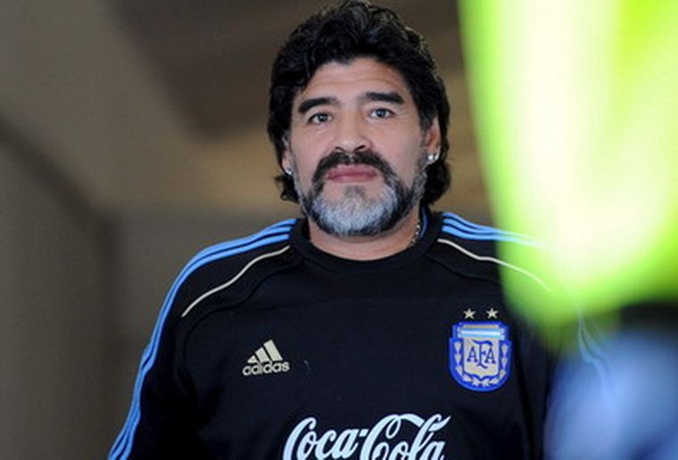 Diego espera tener su mundial desde el banco. Foto: EFE