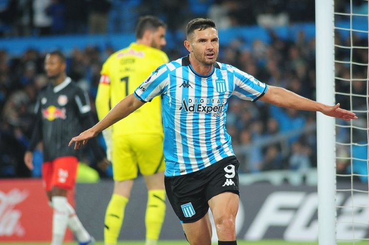 Maravilla continúa con su racha goleadora. Foto: Fotobaires