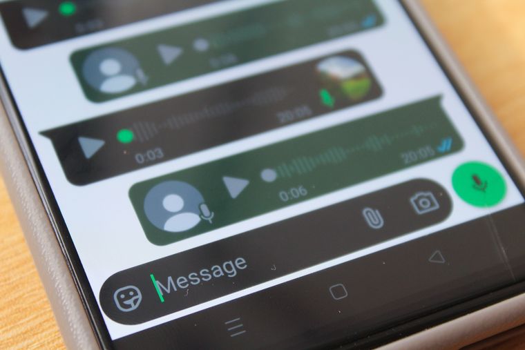 La IA analiza audios de WhatsApp para detectar posibles signos de depresión. La IA analiza audios de WhatsApp para detectar posibles signos de depresión.