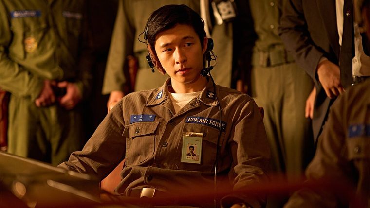 La película dura alrededor de 136 minutos.  La película dura alrededor de 136 minutos.