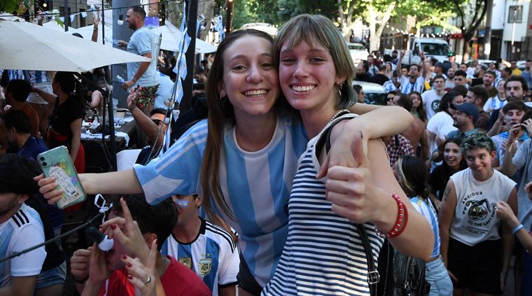 Los comercios de la ciudad de Mendoza estarán abiertos este domingo. Foto: ALF PONCE MERCADO / MDZ