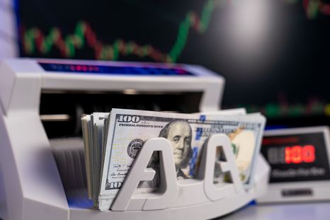 Los créditos en dólares se incrementaron en un 233,6% interanual. Foto: Shutterstock