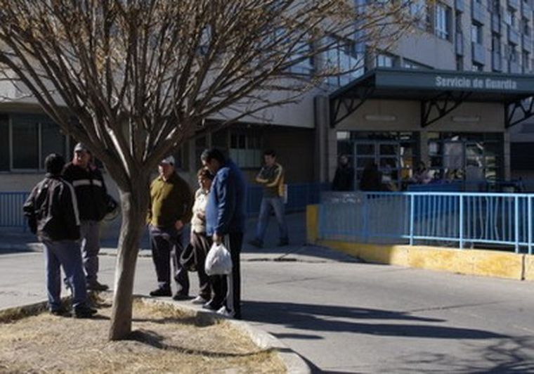 Familiares de la víctima en la morgue. Foto: Mediamza