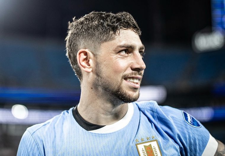 El mediocampista se refirió al DT argentino. Foto: Instagram @fedevalverde