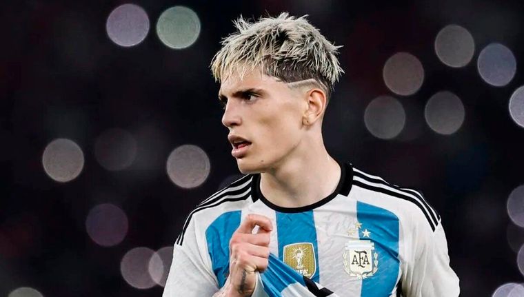 Alejandro Garnacho habló de su experiencia y su futuro en la Selección argentina.