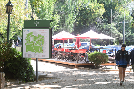 El Parque San Martín, en la zona de los Caballitos de Marly. El Parque San Martín, en la zona de los Caballitos de Marly.