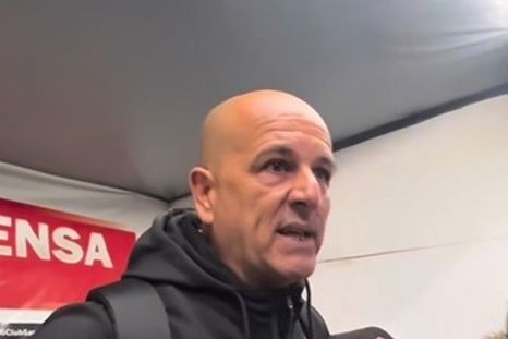 San Martín consiguió su primer triunfo en el torneo, pero el DT Christian Corrales se fue muy molesto del estadio. San Martín consiguió su primer triunfo en el torneo, pero el DT Christian Corrales se fue muy molesto del estadio.