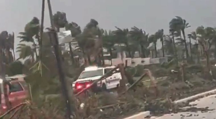 El tornado arrasó con las viviendas Foto: Captura de video