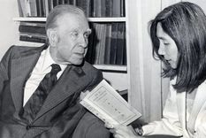 los detalles de la figura de maria kodama en la intimidad de la familia borges