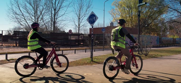 En Neuquén, ya hay tres estaciones de carga operativas como parte del proyecto. En Neuquén, ya hay tres estaciones de carga operativas como parte del proyecto.