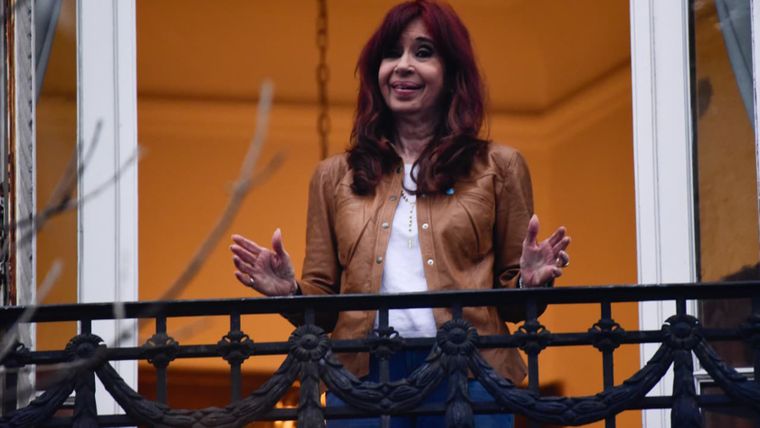Según los testimonios recolectados en la Causa Cuadernos, Cristina Kirchner se encontraba en la cúspide de la pirámide esquemática destinada a recolectar la mayor cantidad de dinero posible.