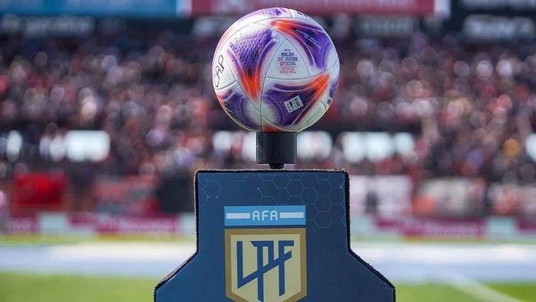 La Liga Profesional de la temporada siguiente tendrá un reñida pelea por el descenso. Foto: Archivo