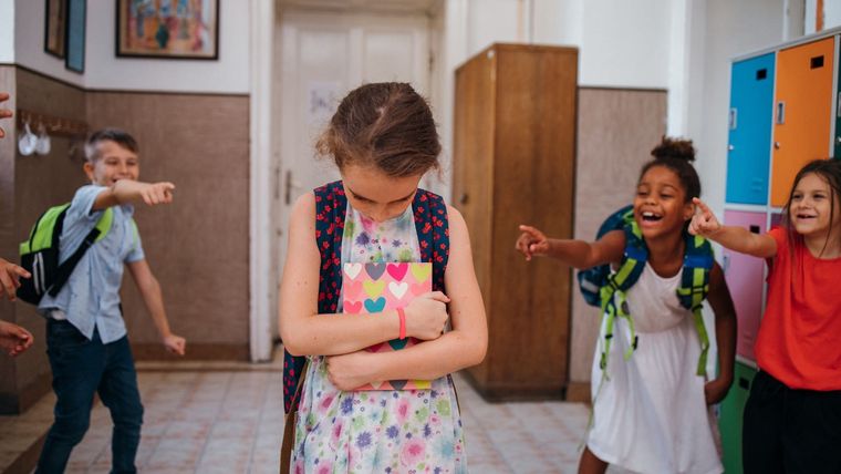 Volver a lo esencial implica reconectar con los hijos: saber qué están atravesando, qué les preocupa, qué los angustia y qué lugar ocupan en sus grupos de pertenencia. Volver a lo esencial implica reconectar con los hijos: saber qué están atravesando, qué les preocupa, qué los angustia y qué lugar ocupan en sus grupos de pertenencia.