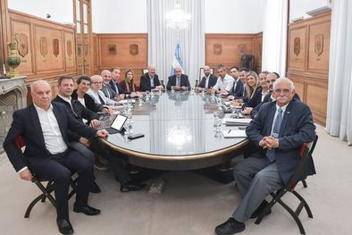 MDZol | El jefe de Gabinete, Guillermo Francos; encabeza un encuentro con diputados Foto: Prensa JGM