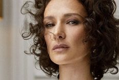Indira Varma es una de las protagonistas de la historia de Netflix. Foto: Archivo